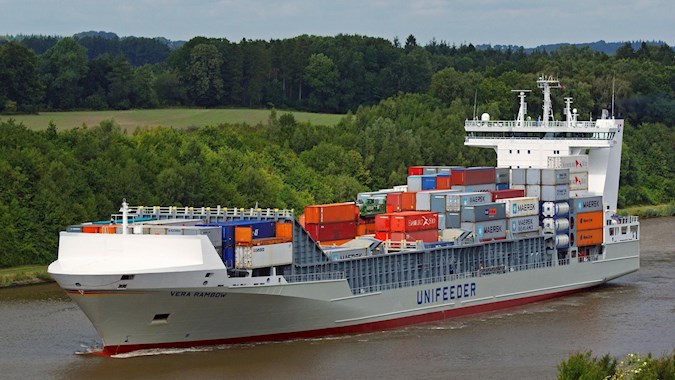 Reasons Manufacturers Should Operate at Ports